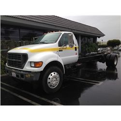 2000 FORD F-750