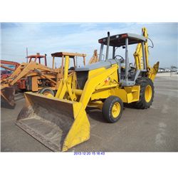 2002 - JOHN DEERE TRACTOR