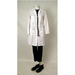 Red 2 Victoria (Helen Mirren) Costume