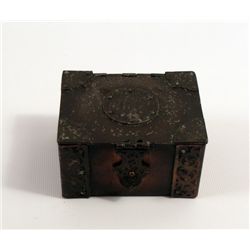 Pirates of the Caribbean Worlds End Lord Sao Feng's Lair Prop