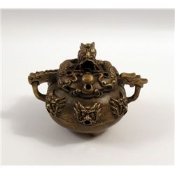 Pirates of the Caribbean Worlds End Lord Sao Feng's Lair Prop