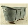 Image 6 : Antique Claw Foot Garden Bath Tub
