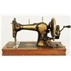 Image 2 : Jones Family CS Hand Crank Sewing Machine