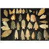 Image 1 : Collection Of 34 Arrowheads