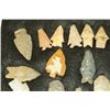 Image 2 : Collection Of 34 Arrowheads