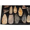 Image 5 : Collection Of 22 Arrowheads