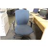 Image 2 : BLUE TEKNION MULTILEVER TASK CHAIR