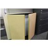 Image 1 : MAPLE 4'X4' PRESENTATION BOARD