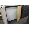 Image 2 : MAPLE 4'X4' PRESENTATION BOARD