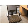 Image 2 : BLACK AND WHITE MESH BACK TASK CHAIR