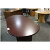 Image 2 : MAHOGANY 6' CONFERENCE TABLE