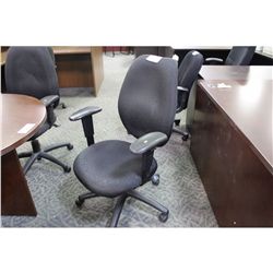 BLACK MULTILEVER TASK CHAIR