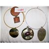 Image 1 : LOT OF (2) NECKLACES & ASSORTED PENDANTS