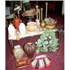 Image 2 : (22) PIECE ASSORTED DECORATIVE COLLECTIBLE & INTERIOR DECOR LOT, AS SHOWN