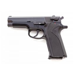 S&W Model 915 Semi-Automatic Pistol