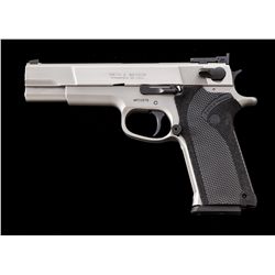 S&W Perf. Ctr. Model 845 Semi-Auto Pistol