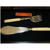 Image 1 : Serving pieces for fish