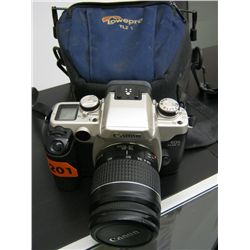 Canon camera Bof Elan II with carrying case