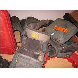Large workman's pouch