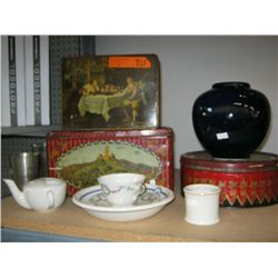 A lot of assorted vintage goods