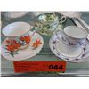 Image 1 : Two English china tea cups and saucers