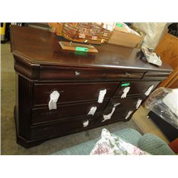 Dresser with 9 drawers and mirror