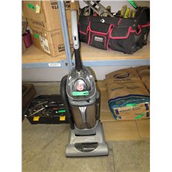 Hoover Windtunnel bagless vacuum