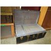Image 1 : Blue metal trunk