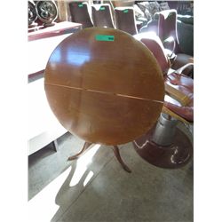 Antique Victorian tilt top table