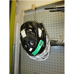 Goalie helmet