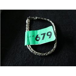 Sterling silver bracelet with lobster clasp 8"