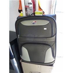 Rolling luggage - American Tourister - NEW