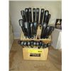 Image 1 : Knife block containing knives