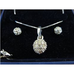 Swarovski pendant and earring set