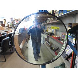 Convex mirror 27" dia - crack in top