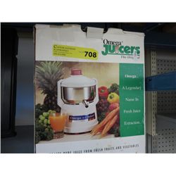 Omega juicer