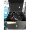 Image 1 : Box and contents