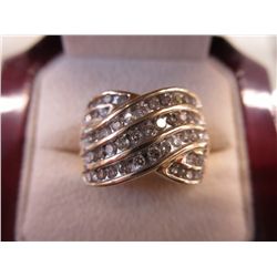 10 kt yellow gold & diamond ring