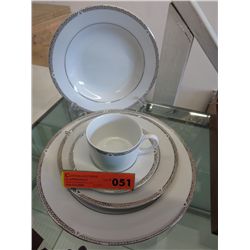 Royal Doulton 5 piece place setting