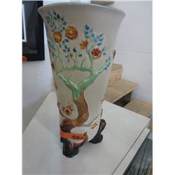 Clarice Cliff vase, hand painted