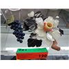 Image 1 : Jade flowered candle holder 