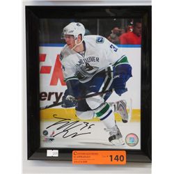 Signed hockey photo "Jannik Hansen"