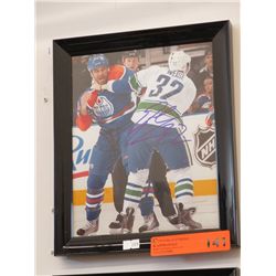Signed hockey photo "Dale Weise"