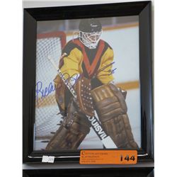 Signed hockey photo "Richard Brodeur"