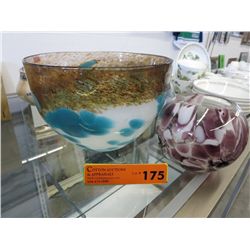 2 art glass bowls
