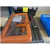 Image 1 : Tools, screws, etc.