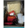 Image 1 : Box of misc. goods