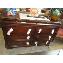 9 drawer dresser with mirror
