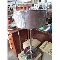Tabletop lamp with drum shade, contemporary