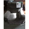 Image 1 : "Tyrell" rocker/recliner